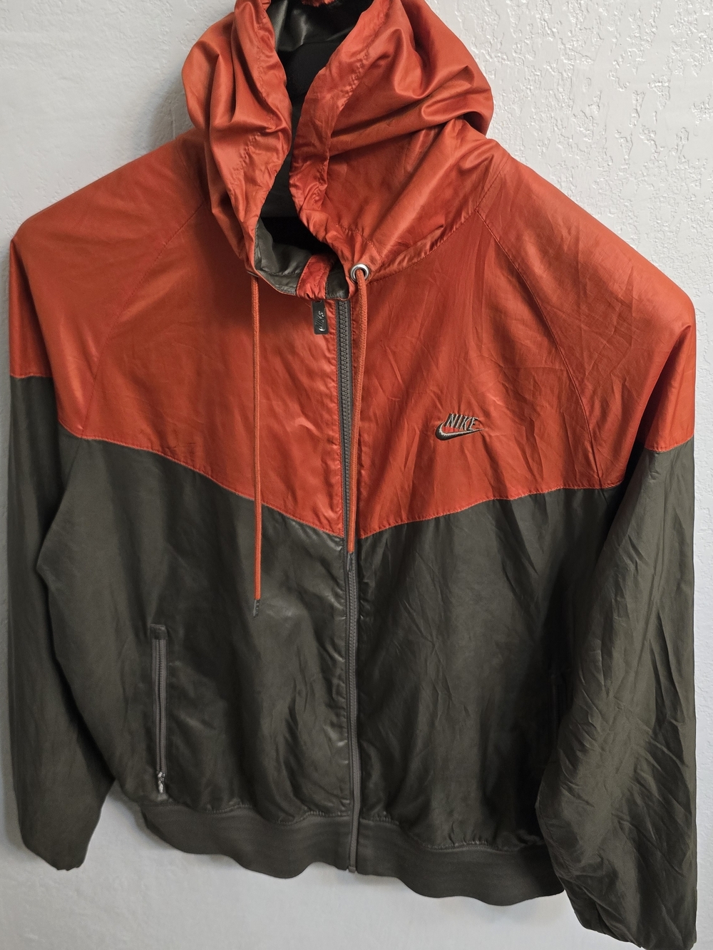 Nike Two-Tone Hooded Windbreaker/Windrunner Jacket - Orange & Olive Green
